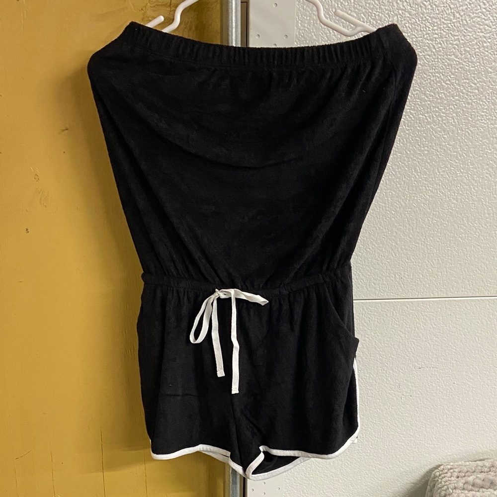 No Boundaries Black Garment